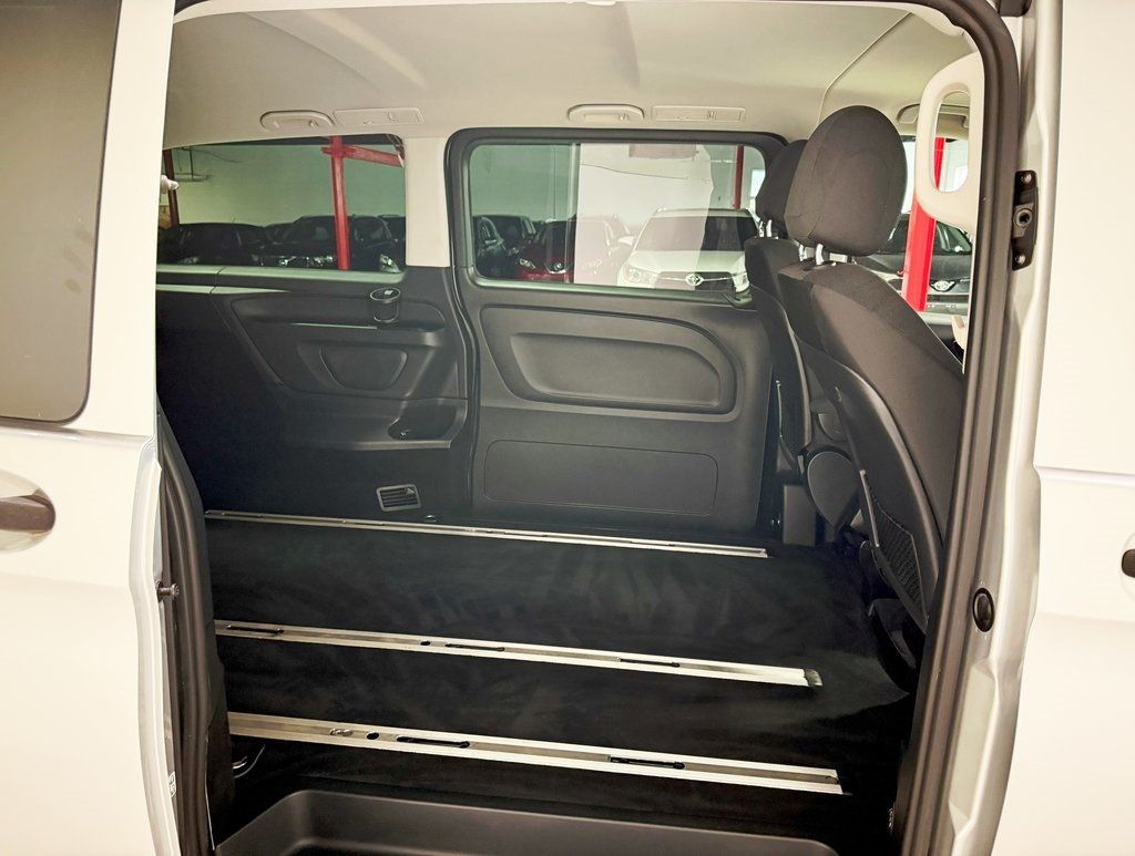 2017 Mercedes-Benz Metris Passenger Van Passenger - 22914723 - 30