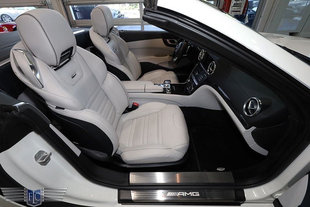 2017 Mercedes-Benz SL AMG SL 63 Roadster - 22991794 - 13