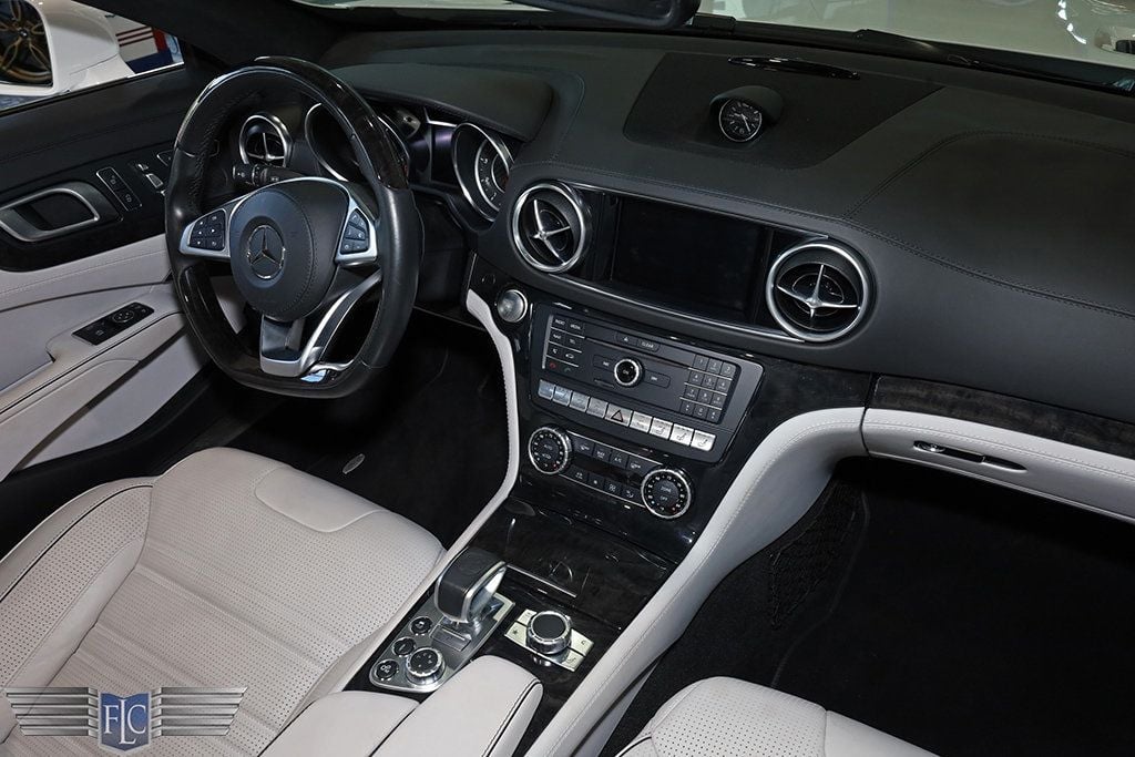 2017 Mercedes-Benz SL AMG SL 63 Roadster - 22991794 - 18