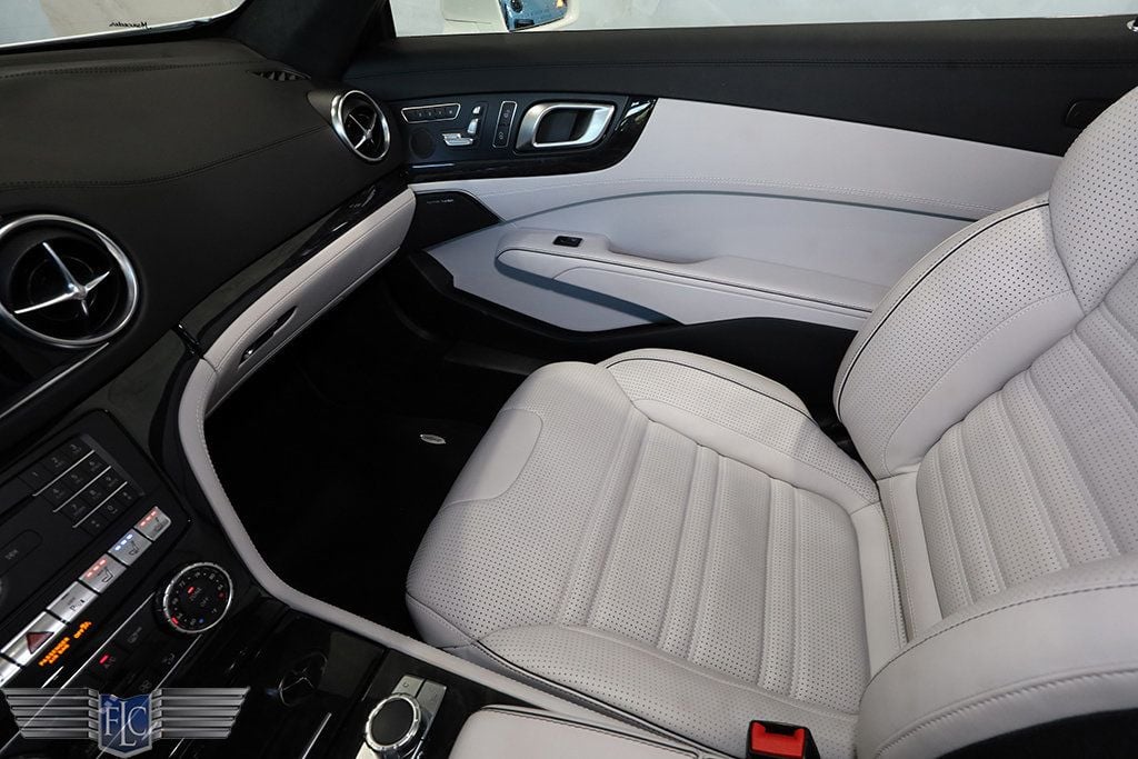 2017 Mercedes-Benz SL AMG SL 63 Roadster - 22991794 - 21