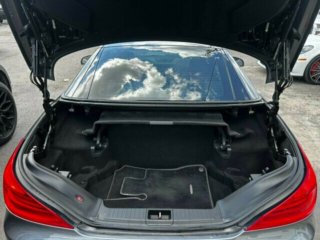 2017 Mercedes-Benz SL MSRP$97125/Premium Pkg/Driver Assist Pkg/Soft-Close Doors/NAVS - 22921561 - 12