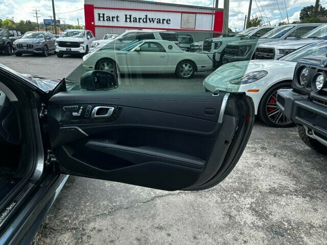 2017 Mercedes-Benz SL MSRP$97125/Premium Pkg/Driver Assist Pkg/Soft-Close Doors/NAVS - 22921561 - 17