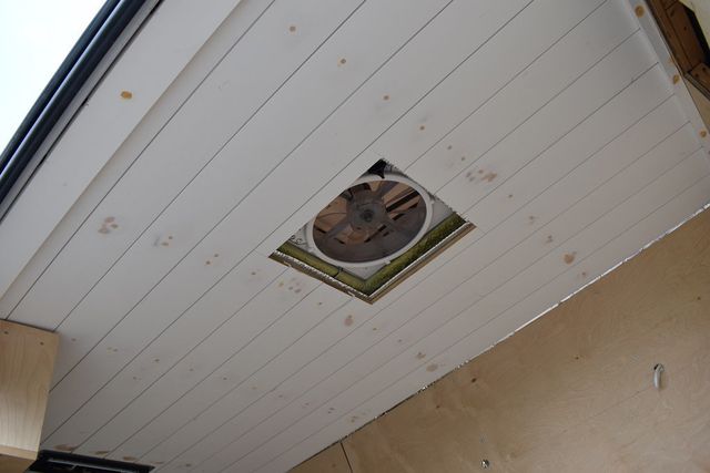 2017 Mercedes-Benz Sprinter Cargo Van HIGH ROOF DUAL REAR WHEELS DIE - 21943974 - 41