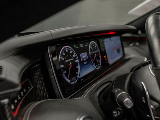 2017 Mercedes-Benz S-Class AMG S 63 4MATIC Coupe - 22954393 - 19