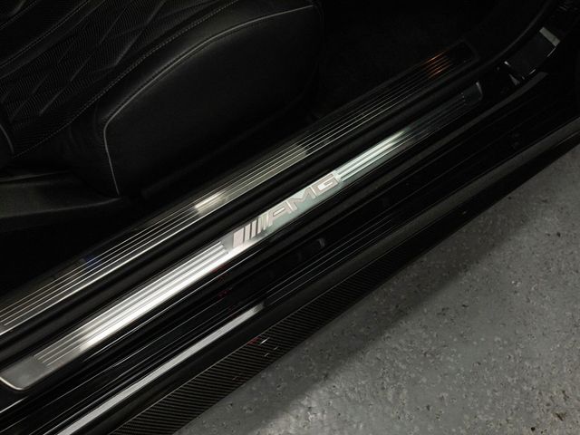 2017 Mercedes-Benz S-Class AMG S 63 4MATIC Coupe - 22954393 - 32