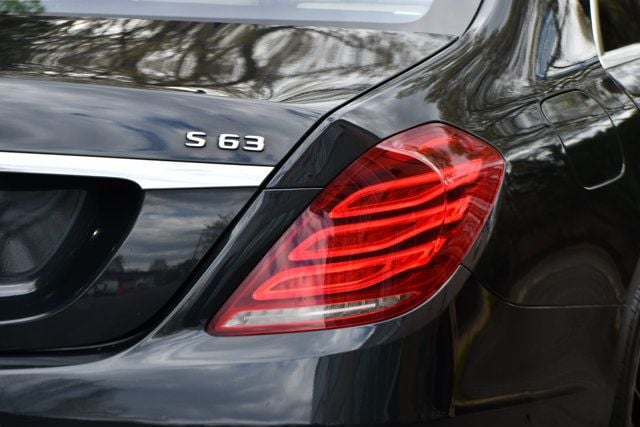 2017 Mercedes-Benz S-Class AMG S 63 4MATIC Sedan - 22989567 - 12