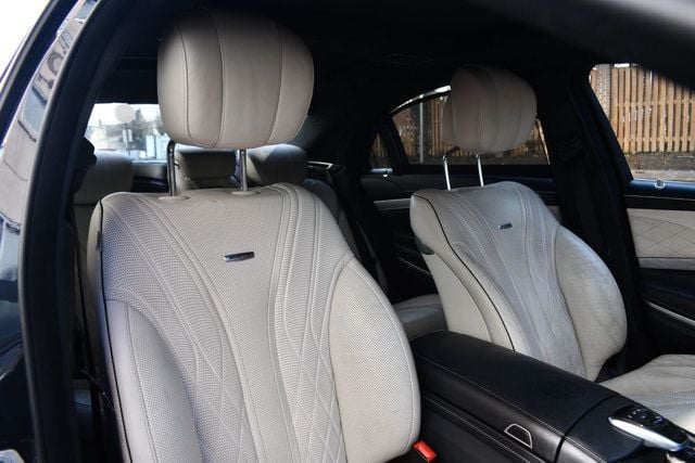 2017 Mercedes-Benz S-Class AMG S 63 4MATIC Sedan - 22989567 - 35