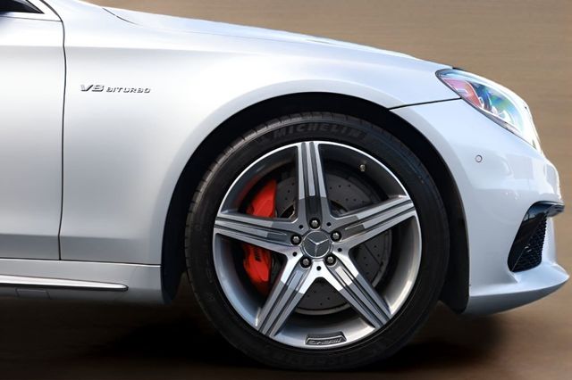 2017 Mercedes-Benz S-Class AMG S 63 4MATIC Sedan - 23031260 - 13