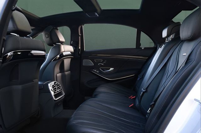2017 Mercedes-Benz S-Class AMG S 63 4MATIC Sedan - 23031260 - 20