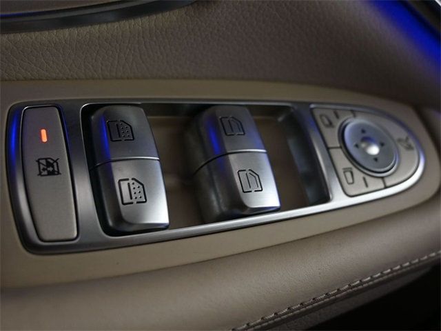 2017 Mercedes-Benz S-Class S 550 4MATIC Sedan - 22948357 - 32