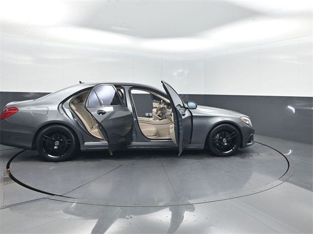 2017 Mercedes-Benz S-Class S 550 4MATIC Sedan - 22948357 - 40