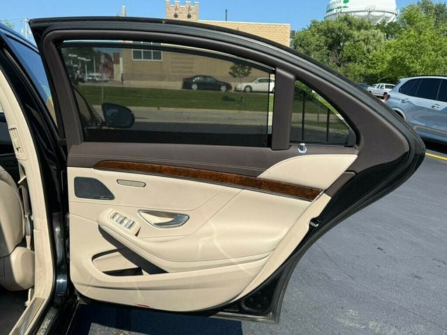 2017 Mercedes-Benz S-Class S 550 4MATIC Sedan - 23044975 - 22