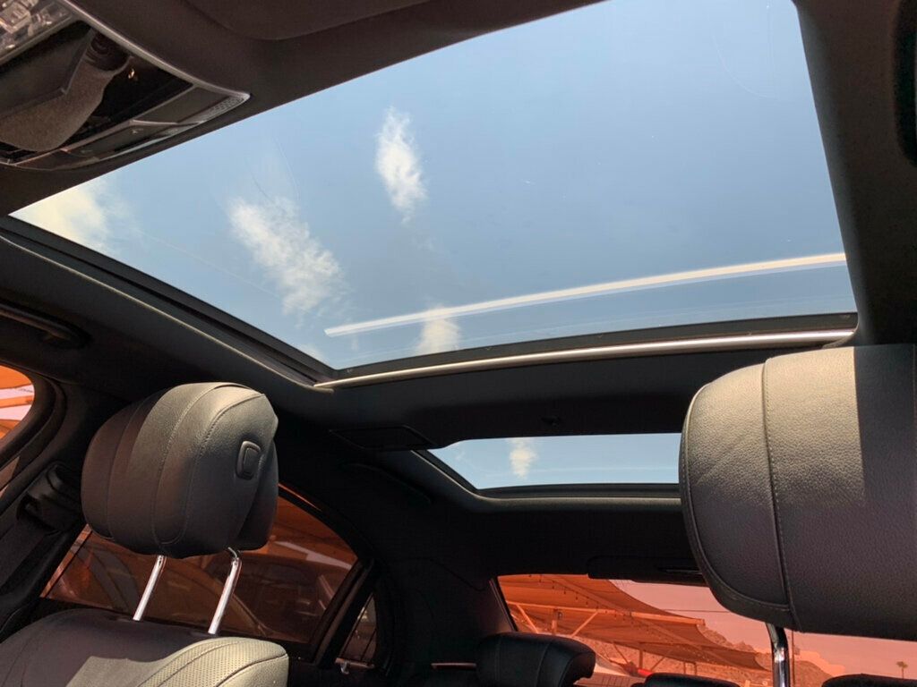 2017 Mercedes Benz S 550 photo 32