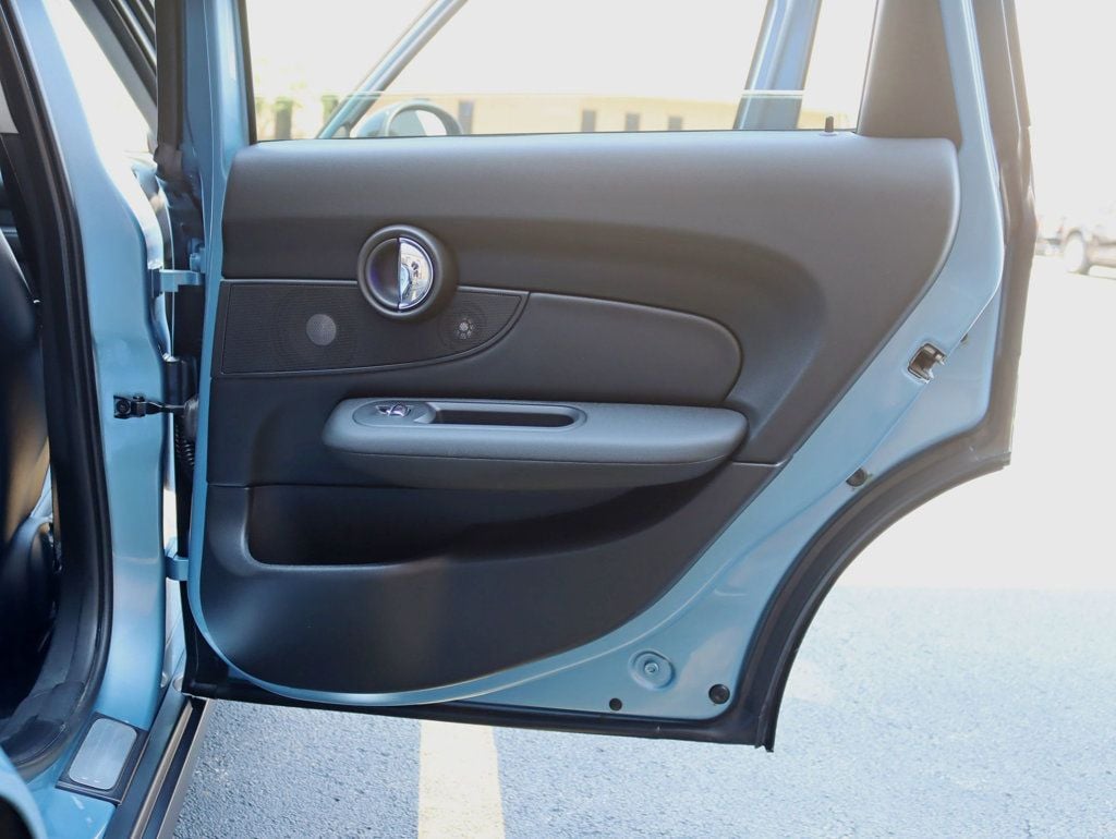 2017 Mini Clubman Base photo 24