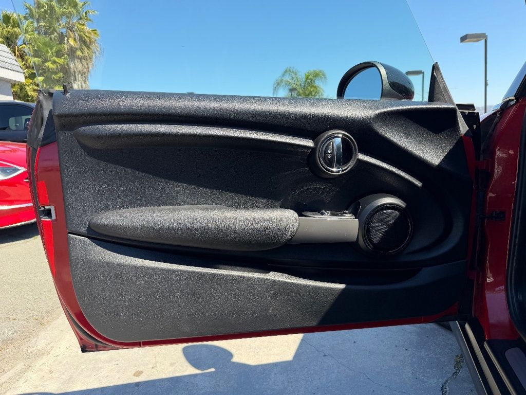 2017 MINI Cooper Hardtop 2 Door   - 23000736 - 10