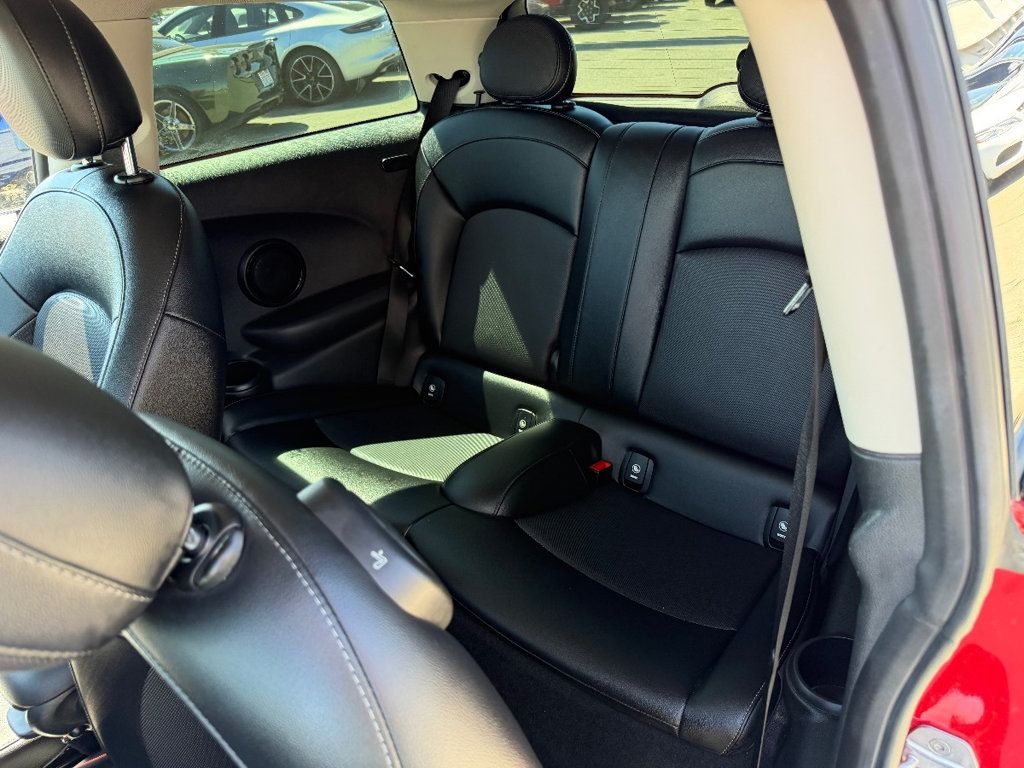 2017 MINI Cooper Hardtop 2 Door   - 23000736 - 20