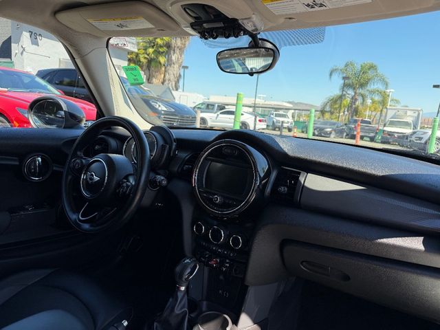 2017 MINI Cooper Hardtop 2 Door   - 23000736 - 22