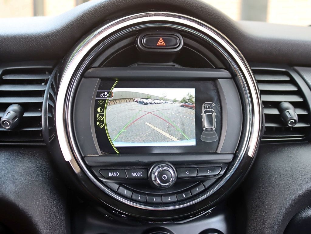 2017 MINI Cooper Hardtop 2 Door Premium / Cold Weather Package - 23056103 - 13