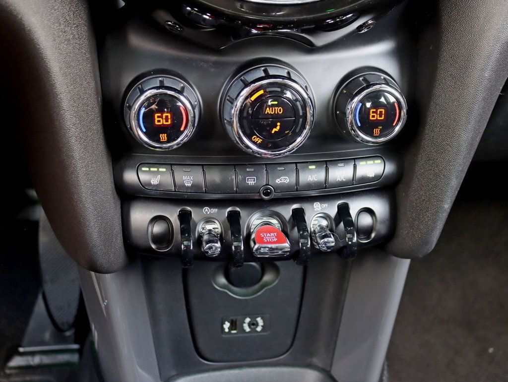2017 MINI Cooper Hardtop 2 Door Premium / Cold Weather Package - 23056103 - 17