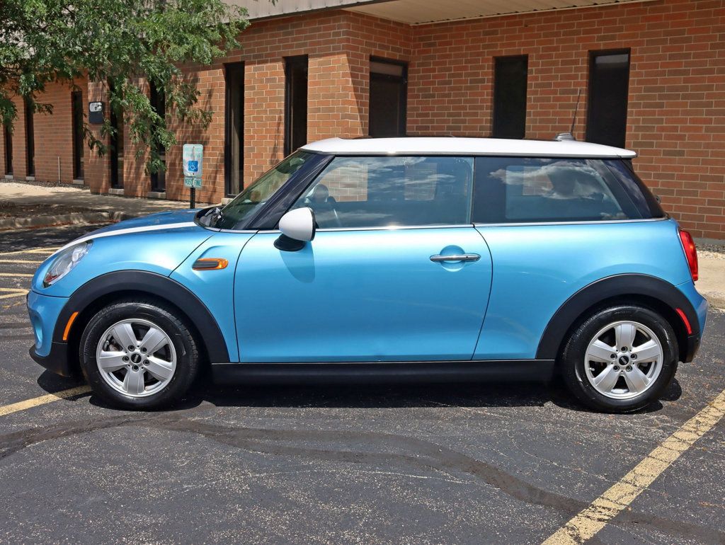 2017 MINI Cooper Hardtop 2 Door Premium / Cold Weather Package - 23056103 - 6