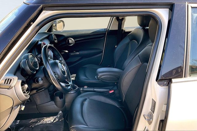 2017 MINI Cooper Hardtop 4 Door   - 22992071 - 9