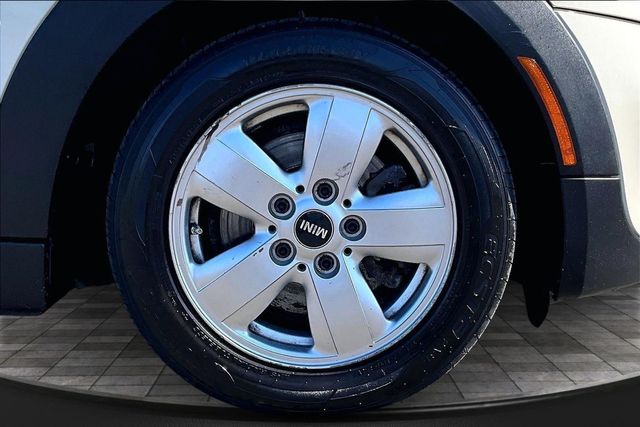 2017 MINI Cooper Hardtop 4 Door   - 22992071 - 32