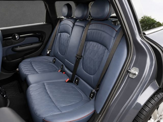 2017 MINI Cooper S Clubman CLEAN CARFAX, AWD, HEATED SEATS, COLD WEATHER PKG, LEATHER - 23084026 - 9