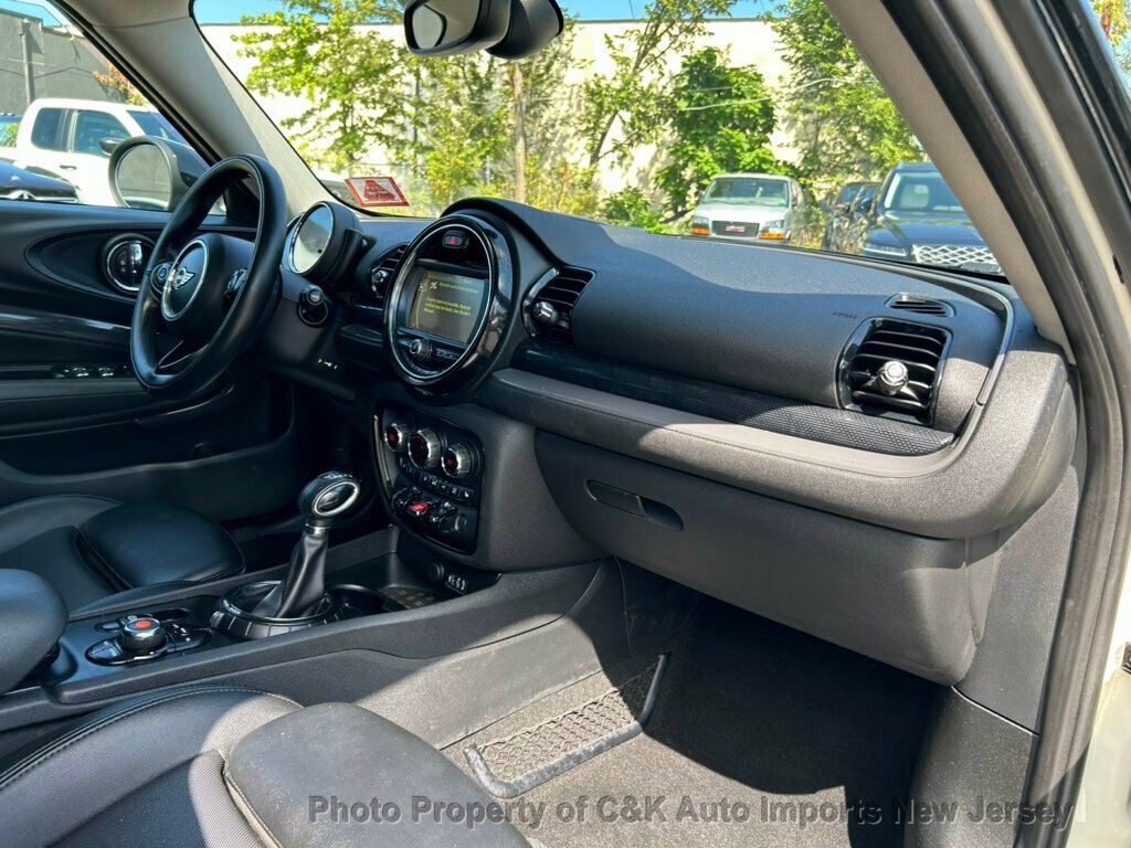 2017 Mini Cooper Base S ALL4 photo 24