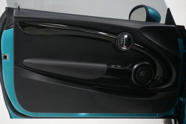 2017 MINI Cooper S Convertible   - 22946113 - 15