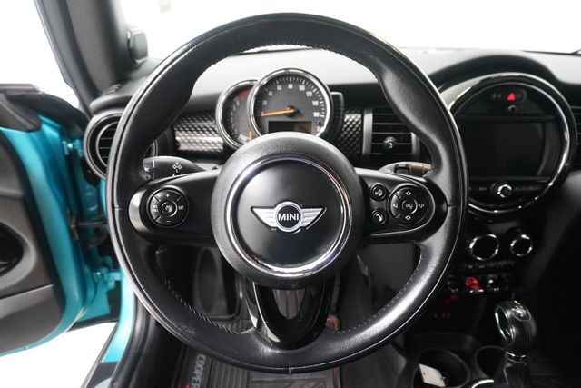 2017 MINI Cooper S Convertible   - 22946113 - 17