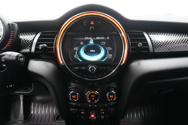 2017 MINI Cooper S Convertible   - 22946113 - 19