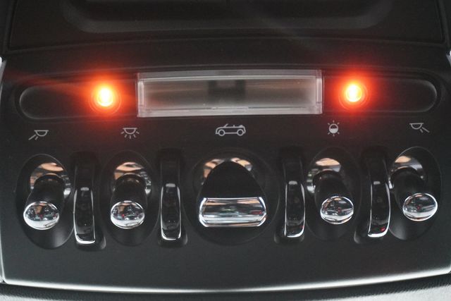 2017 MINI Cooper S Convertible   - 22946113 - 22