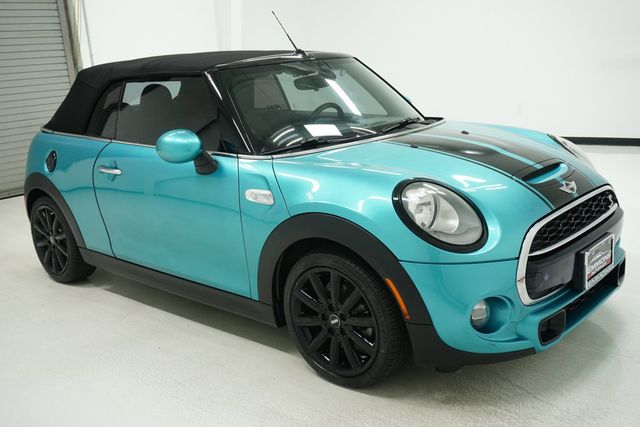 2017 MINI Cooper S Convertible   - 22946113 - 2