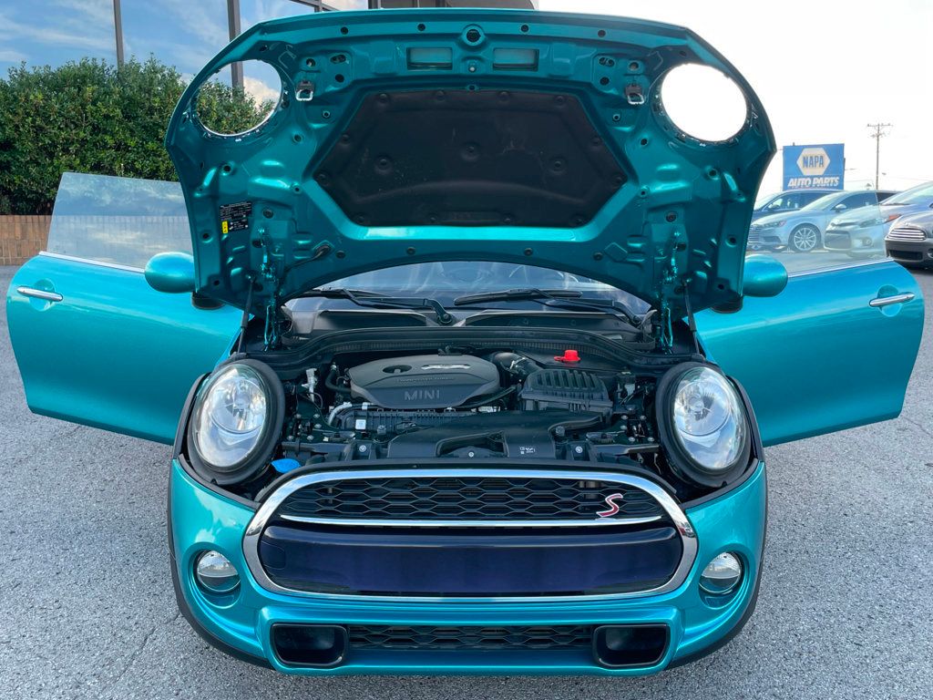 2017 Mini Cooper S Convertible photo 31