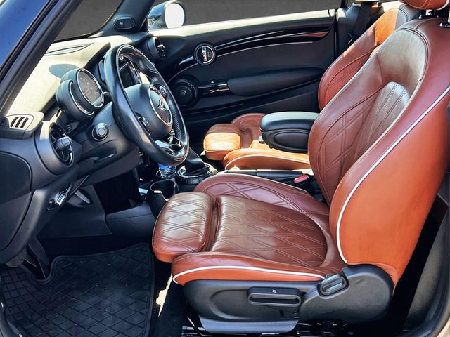 2017 MINI Cooper S Convertible CLEAN CARFAX, CONVERTIBLE, HEATED SEATS, PREMIUM, SPORT, LEATHER - 23042756 - 4