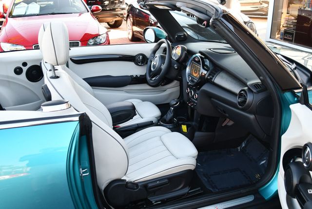 2017 MINI Cooper S Convertible W/Premium Package - 22990080 - 61