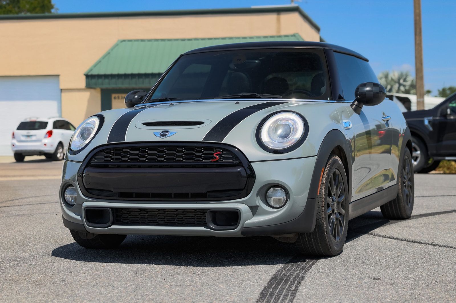 2017 Mini Cooper S Hardtop 2 Door photo 3
