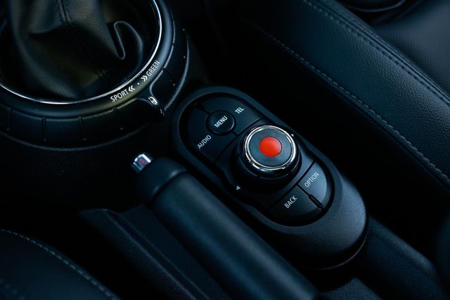 2017 MINI Cooper S Hardtop 2 Door  - 22831768 - 38