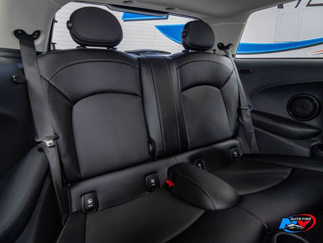 2017 MINI Cooper S Hardtop 2 Door CLEAN CARFAX, 6-SPD MANUAL, HEATED SEATS, VICTORY SPOKE WHEELS - 22978373 - 18