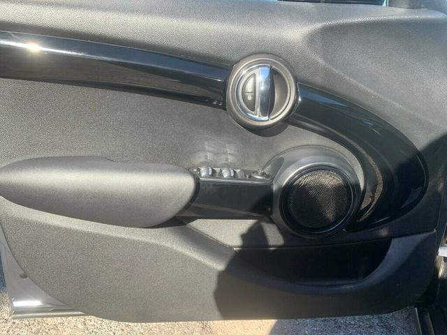 2017 MINI Cooper S Hardtop 4 Door   - 22961390 - 3