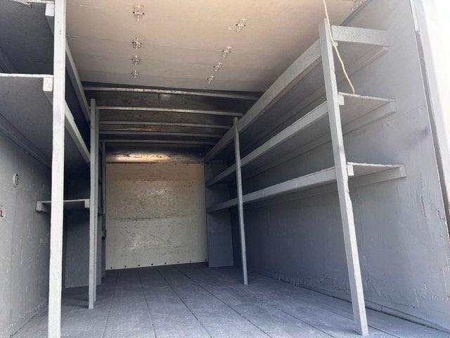 2017 Mitsubishi 16 FOOT BOX TRUCK CAB OVER DIESEL LOW MILES SEVERAL IN STOCK - 22434395 - 45