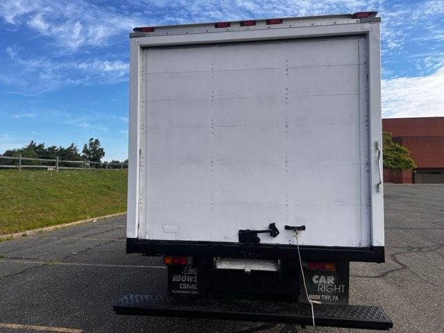 2017 Mitsubishi 16 FOOT BOX TRUCK CAB OVER DIESEL LOW MILES SEVERAL IN STOCK - 22434395 - 4