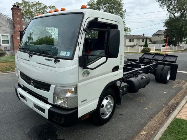 2017 Mitsubishi FE180  17 FOOT CAB N CHASSIS NON CDL MULTIPLE USES OTHERS IN STOCK - 22614288 - 1