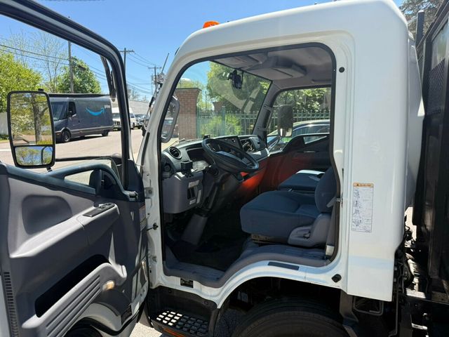 2017 Mitsubishi FUSO FEC92S FLATBED LOW MILES READY TO WORK - 22819517 - 29