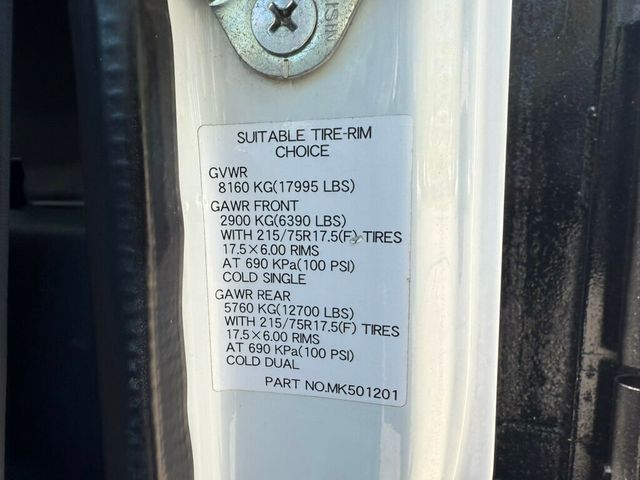 2017 Mitsubishi FUSO FEC92S FLATBED LOW MILES READY TO WORK - 22819517 - 33