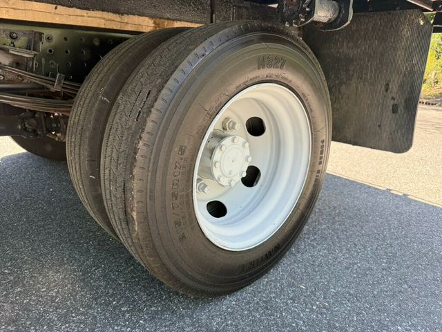 2017 Mitsubishi FUSO FEC92S FLATBED LOW MILES READY TO WORK - 22819517 - 47