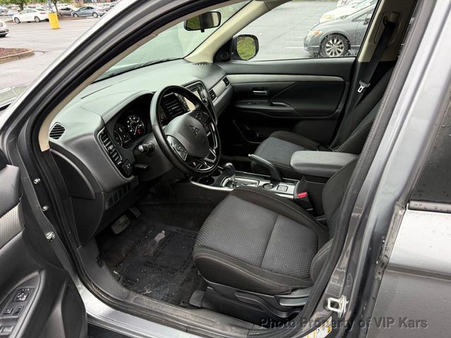2017 Mitsubishi Outlander ES FWD - 23031845 - 15