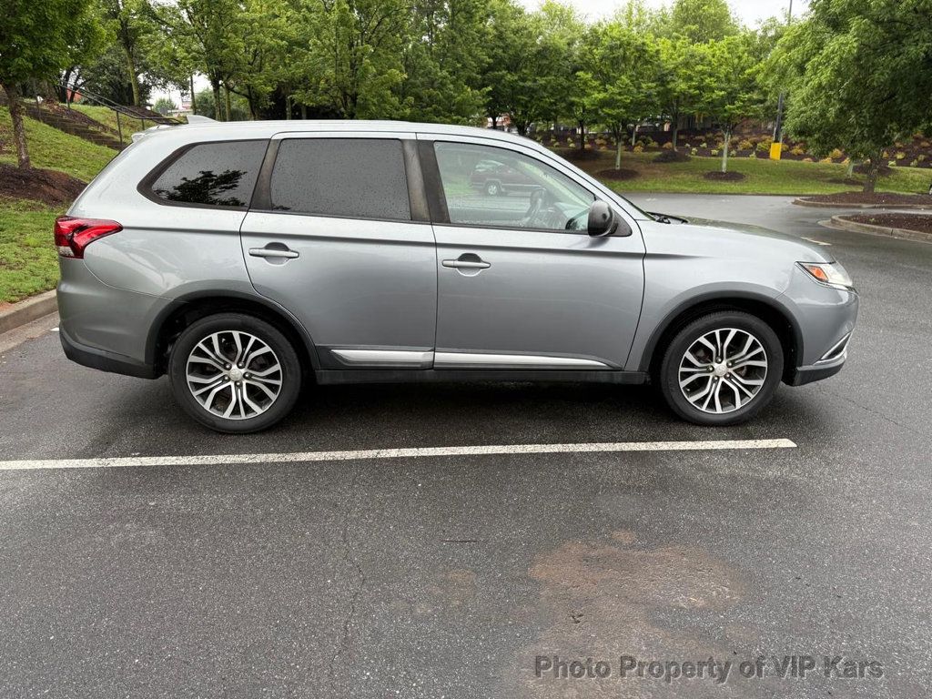 2017 Mitsubishi Outlander ES FWD - 23031845 - 3