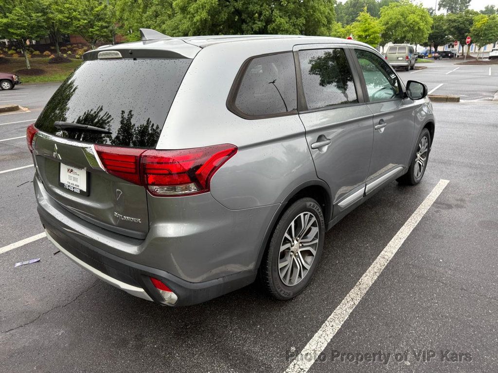 2017 Mitsubishi Outlander ES FWD - 23031845 - 4