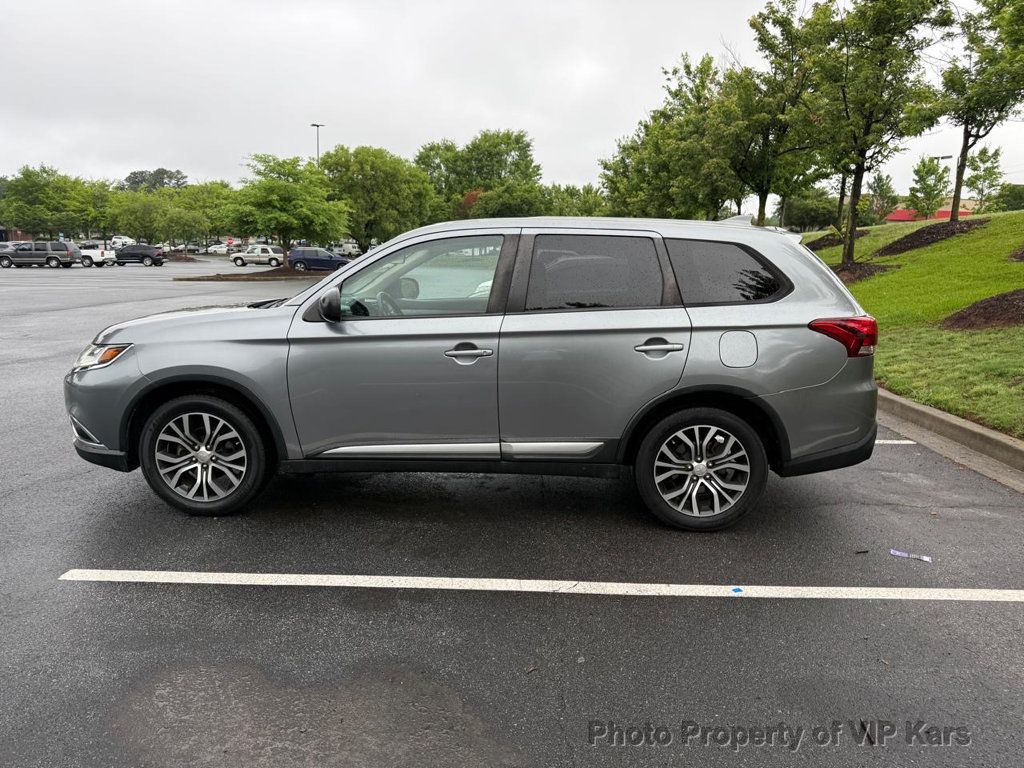 2017 Mitsubishi Outlander ES FWD - 23031845 - 7